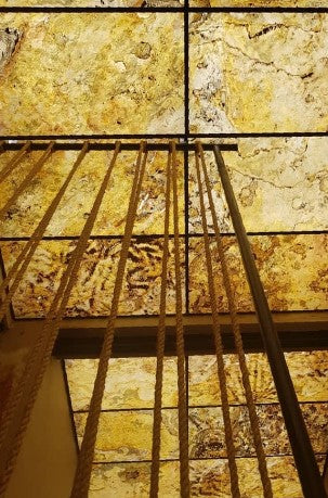 Arenisca Traslucida - 122x61 CM - Piedrafina - 1era