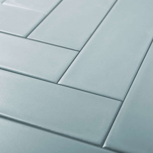 Iceland Satin Celeste Osc.(3098) Brillante 7,7 X 30,5 - Acuelera ( X M2) - 1era