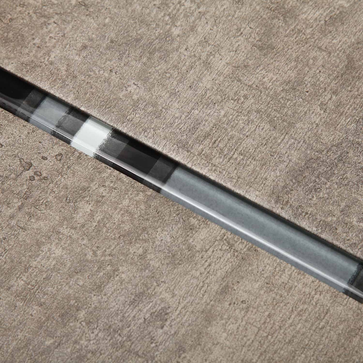 Guarda Lapiz Urbano Negro Brillante 1,65 X 29,7 - Acuelera ( X PIEZA) - 1era