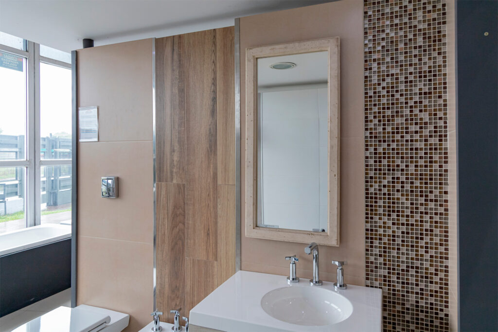 Los Altares Travertinspiegel – E7022 – Misiones Deco – 1. Jahrhundert