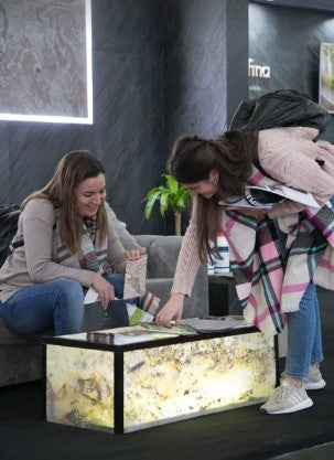 Arenisca Traslucida - 122x61 CM - Piedrafina - 1era