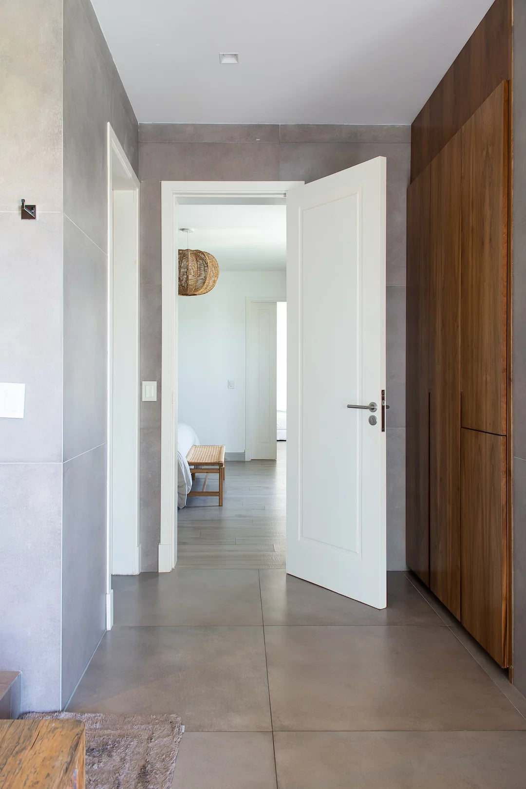Compact City - 60x60 - Ilva Porcellanato - 1st – Valle Austral